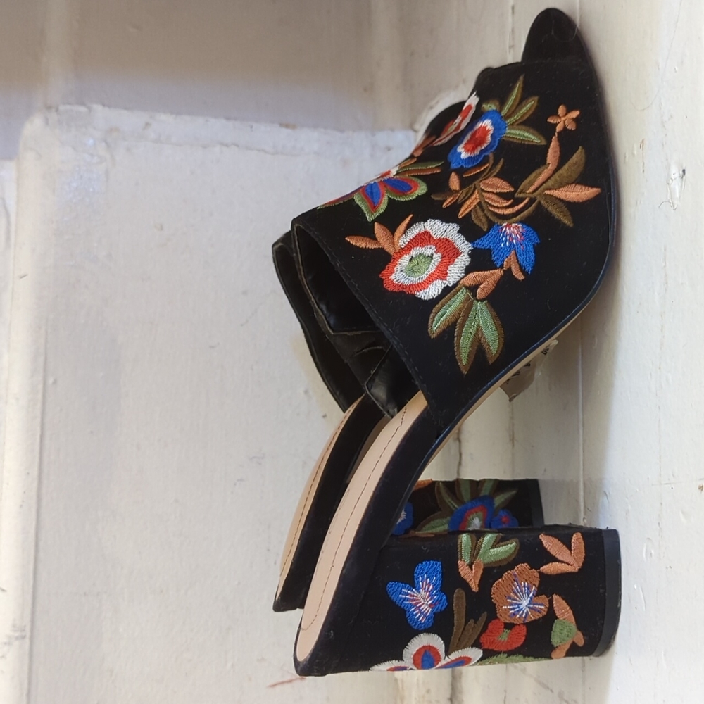 ALDO Floral Embroidered Heel